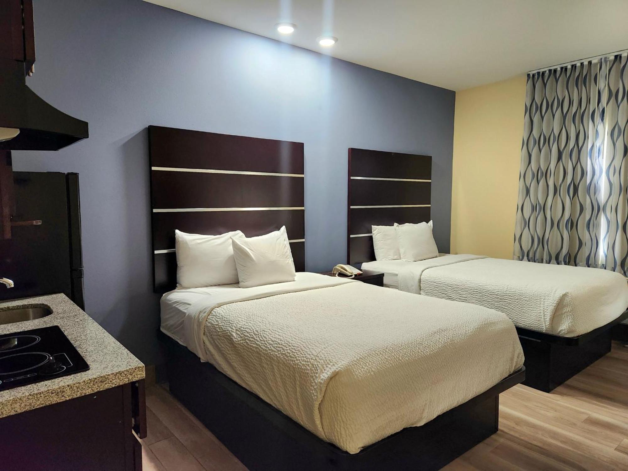 Days Inn By Wyndham Baton Rouge Airport Экстерьер фото