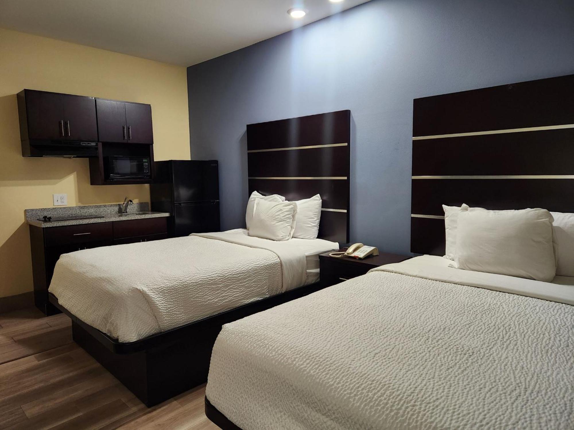 Days Inn By Wyndham Baton Rouge Airport Экстерьер фото